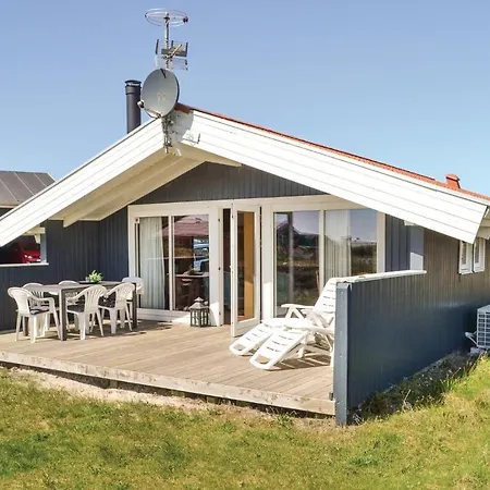 Amazing In Hvide Sande With Wifi Bjerregard